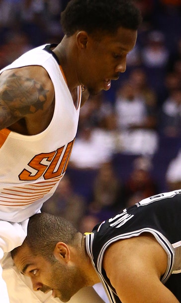 Suns fade late, fall to road-savvy Spurs